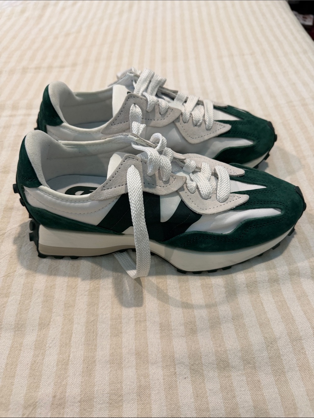New Balance The Intelligent Choice 327 Forest Green & White Sneakers - Picture 4 of 9